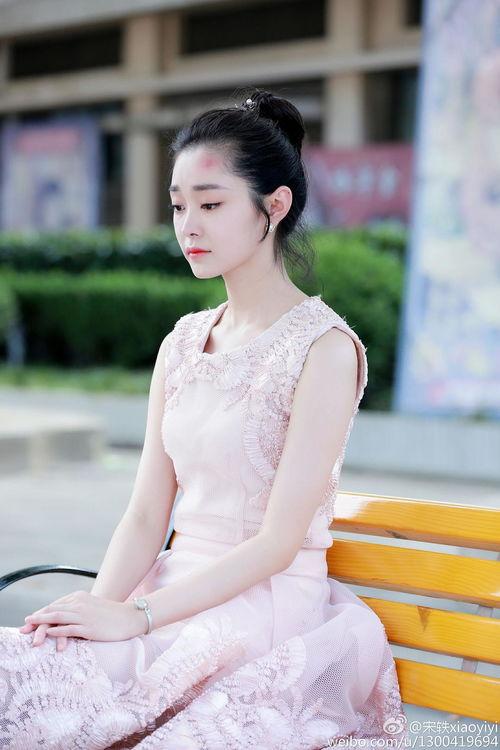 娱乐圈吃瓜爆料宋轶,娱乐圈幕后风云，揭秘明星真实生活